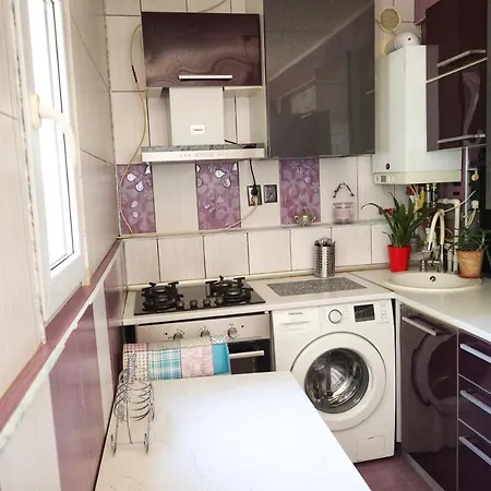 Apartament Cu Terasa Si Gratar Năvodari